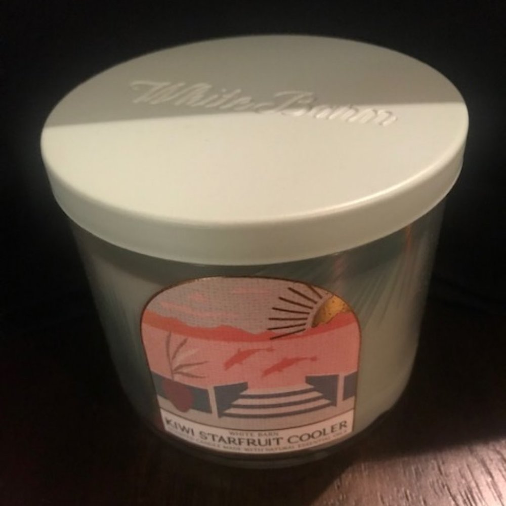 Bath & Body Works Candle- KIWI STARFRUIT COOLER